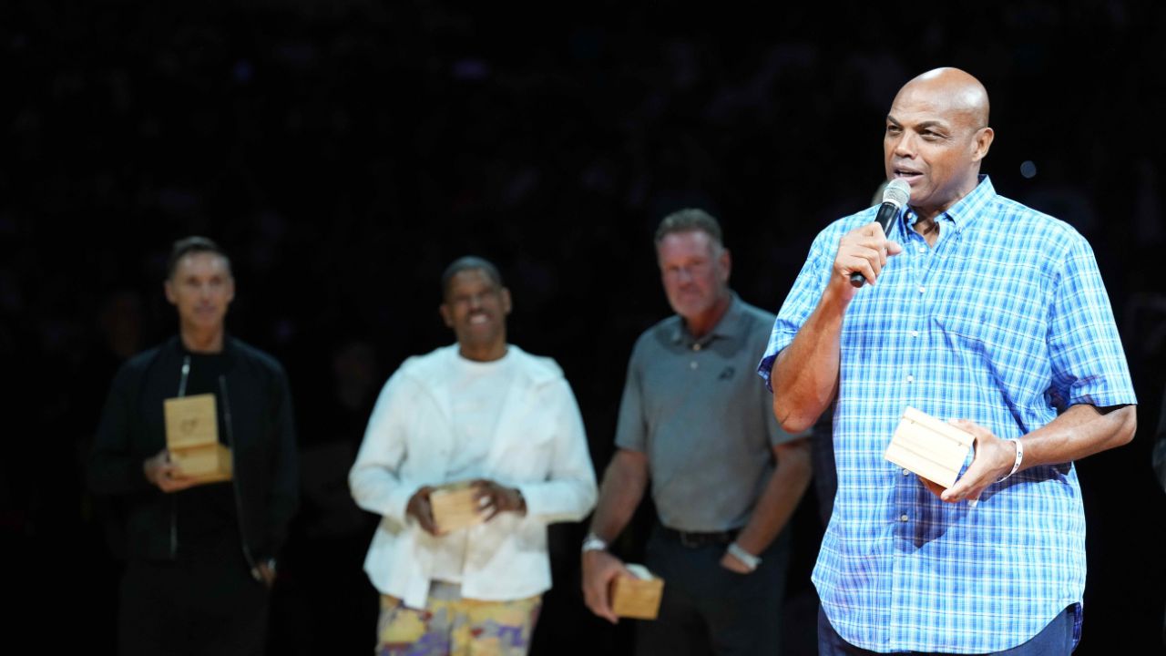 Phoenix Suns legend Charles Barkley greets fans during a Ring of Honor half time ceremony of the game against the Utah Jazz at Footprint Center.