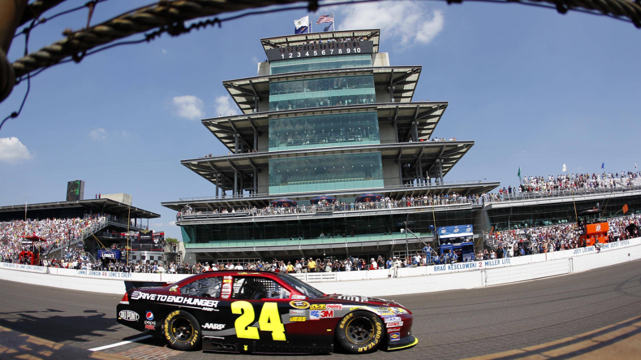 Speedway, IN - JUL 31, 2011: Jeff Gordon (24) during race action for the Brickyard 400 presented by BigMachineRecords.com at Indianapolis Motor Speedway in Speedway, IN. NASCAR Motorsport USA JUL 31 Sprint Cup Series - Brickyard 400 - ZUMAa55