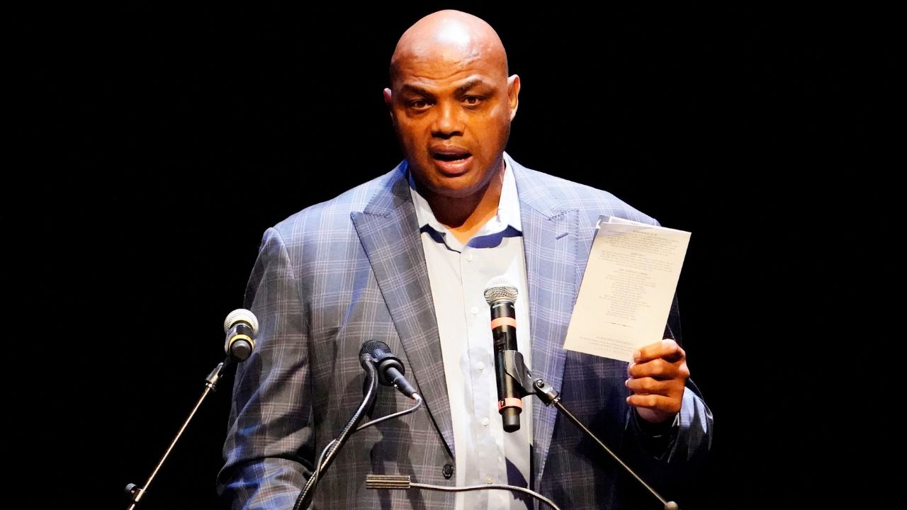 Charles Barkley speaks during the funeral service for Grant Woods, the former Arizona attorney general at the Orpheum Theatre