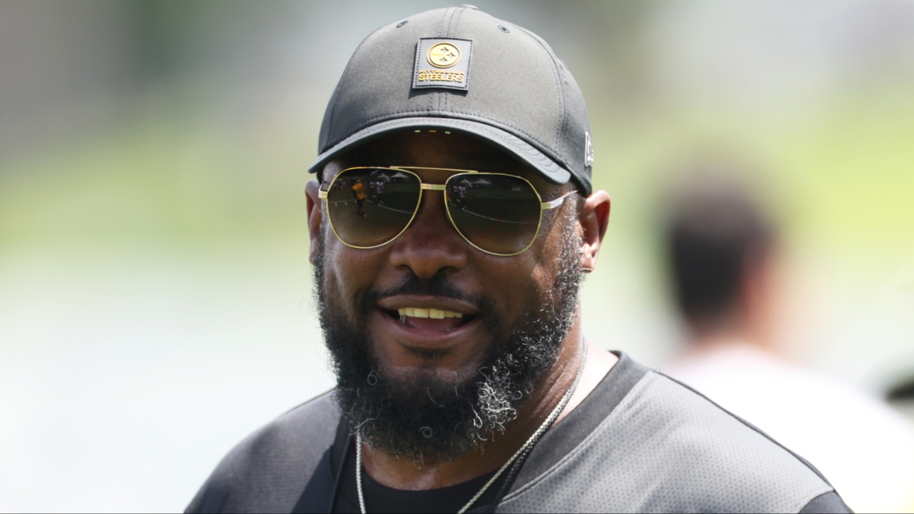 Pittsburgh Steelers head coach Mike Tomlin reacts during training camp at Saint Vincent College.