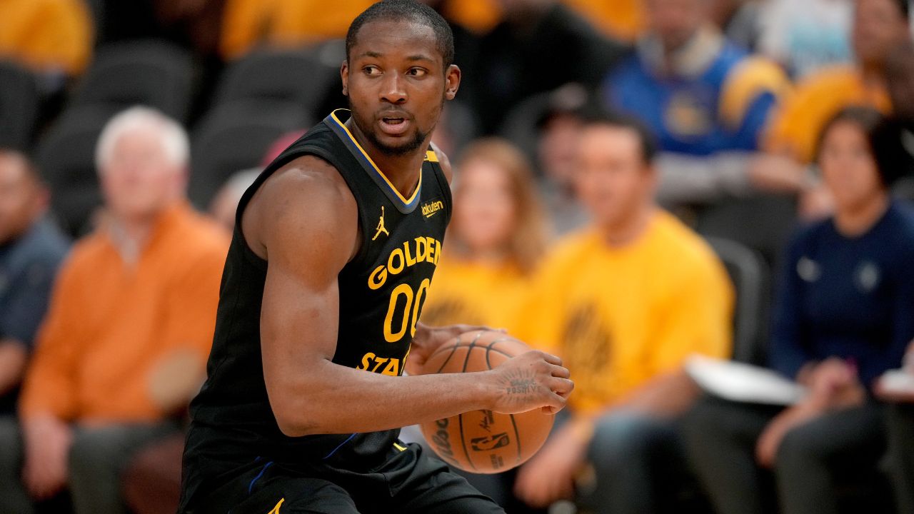 Golden State Warriors forward Jonathan Kuminga (00) holds onto the ball against the Minnesota Timberwolves in the fourth quarter during game four of the second round for the 2025 NBA Playoffs at Chase Center.