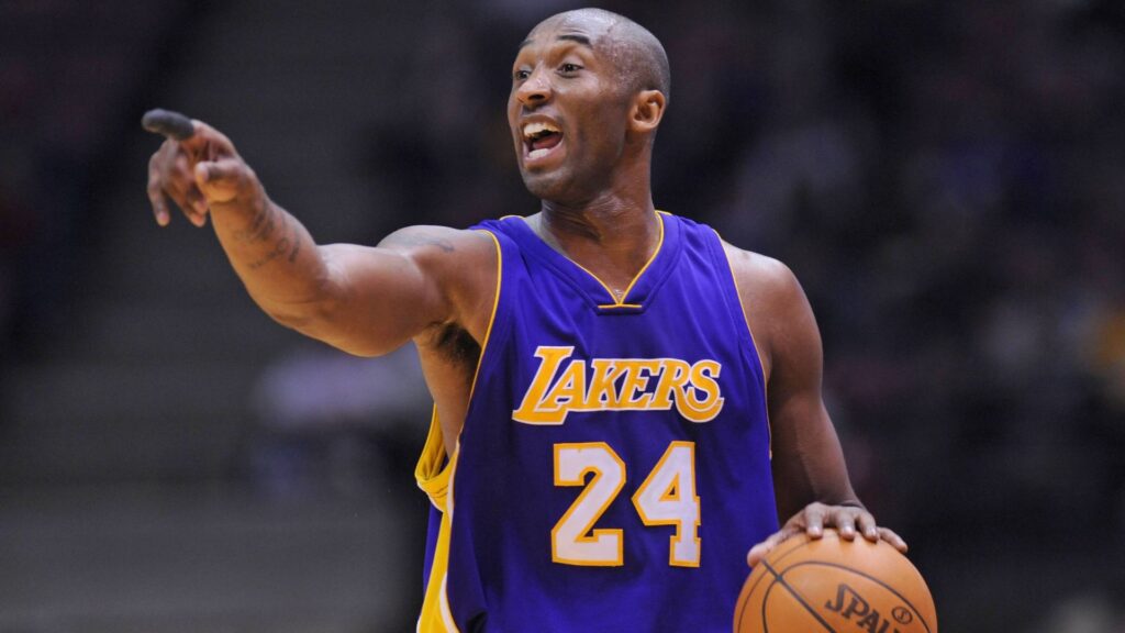 December 19, 2009 - NJ Nets Vs LA Lakers: Kobe Bryant of the LA Lakers drives to the basket during the first half