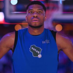 Giannis Antetokounmpo, Bucks v Sixers