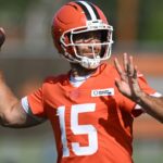 Cleveland Browns quarterback Joe Flacco (15) throws a pass during training camp at CrossCountry Mortgage Campus.