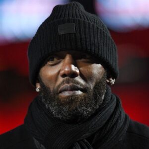 ESPN analyst Randy Moss prior to the game between the New England Patriots and the Buffalo Bills at Highmark Stadium.