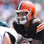 Cleveland Browns quarterback Dillon Gabriel (5) under center against the Philadelphia Eagles during the first quarter at Lincoln Financial Field.