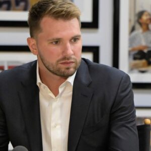 Los Angeles Lakers Luka Doncic (77) is interviewed Spectrum SportsNet following a press conference announcing the signing of his contract extension at UCLA Health Training Center.