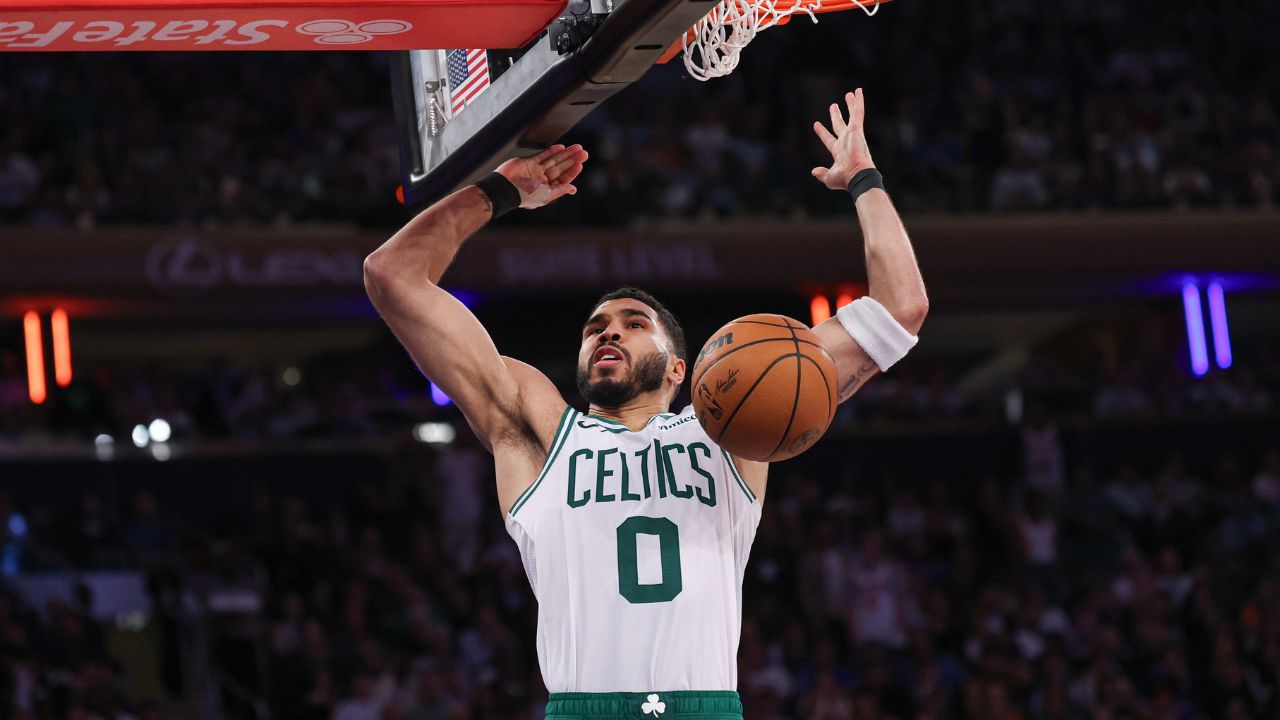 Boston Celtics forward Jayson Tatum (0) dunks the ball in the second half during game four of the second round for the 2025 NBA Playoffs against the New York Knicks at Madison Square Garden