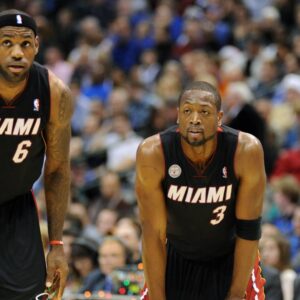 December 20, 2012: Miami Heat small forward LeBron James 6 and Miami Heat shooting guard Dwyane Wade 3 chat during an NBA Basketball Herren USA game between the Miami Heat and the Dallas Mavericks at the American Airlines Center in Dallas, TX