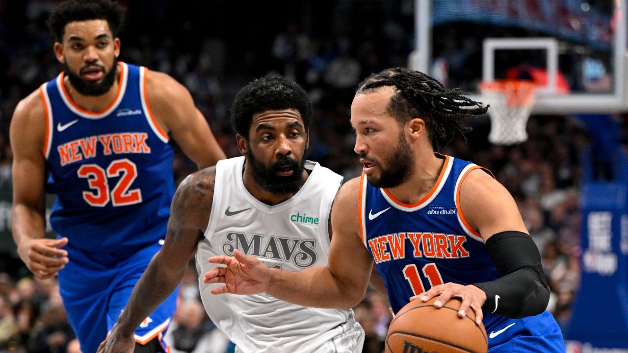 Karl-Anthony Towns, Kyrie Irving, Jalen Brunson, Knicks v Mavs