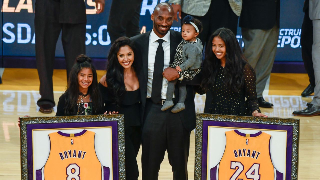 Kobe Bryant with his family