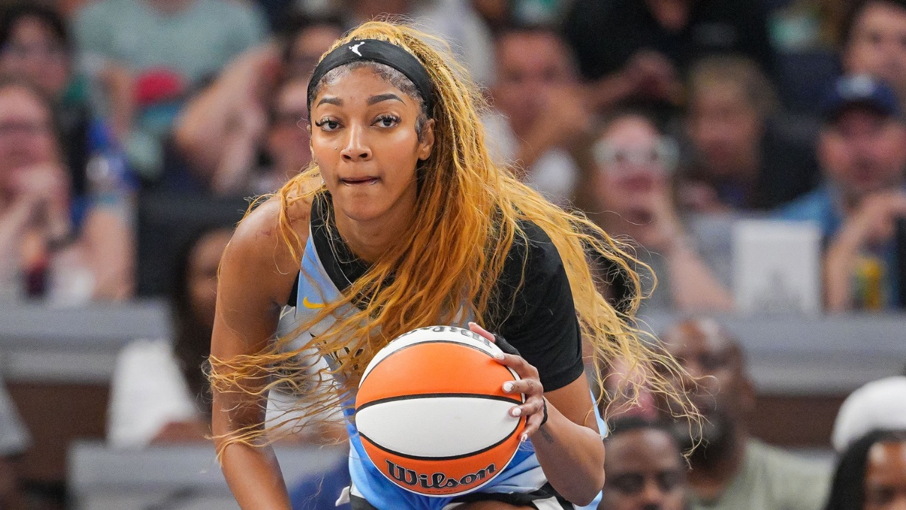 Chicago Sky forward Angel Reese (5) dribbles against the Minnesota Lynx in the second quarter at Target Center.