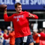 New England Patriots quarterback Drake Maye (10) warms up before the game against the Pittsburgh Steelers at Gillette Stadium.
