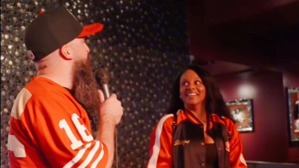 49ers fan Brian Murphy proposes to girlfriend Rashanda.