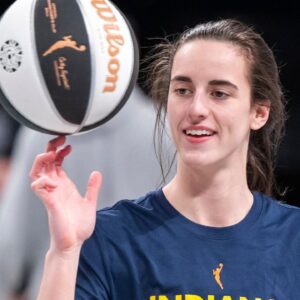 Sport Bilder des Tages Indian Fever Caitlin Clark warms up before the first half against the New York Liberty at Barclays Center