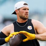 Pittsburgh Steelers linebacker T.J. Watt (90) warms up before the game against the Jacksonville Jaguars at EverBank Stadium.