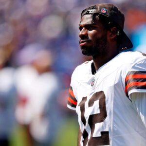 Cleveland Browns quarterback Shedeur Sanders (12) before the game against the Baltimore Ravens at M&T Bank Stadium.