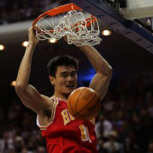Yao Ming (Houston Rockets) - Dunking