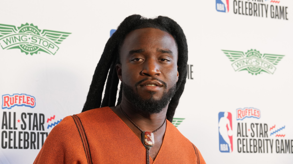 Feb 14, 2025; Oakland, California, USA; Shaboozey before the celebrity game ahead of the 2025 NBA All Star Game at Oakland Arena. Mandatory Credit: Darren Yamashita-Imagn Images
