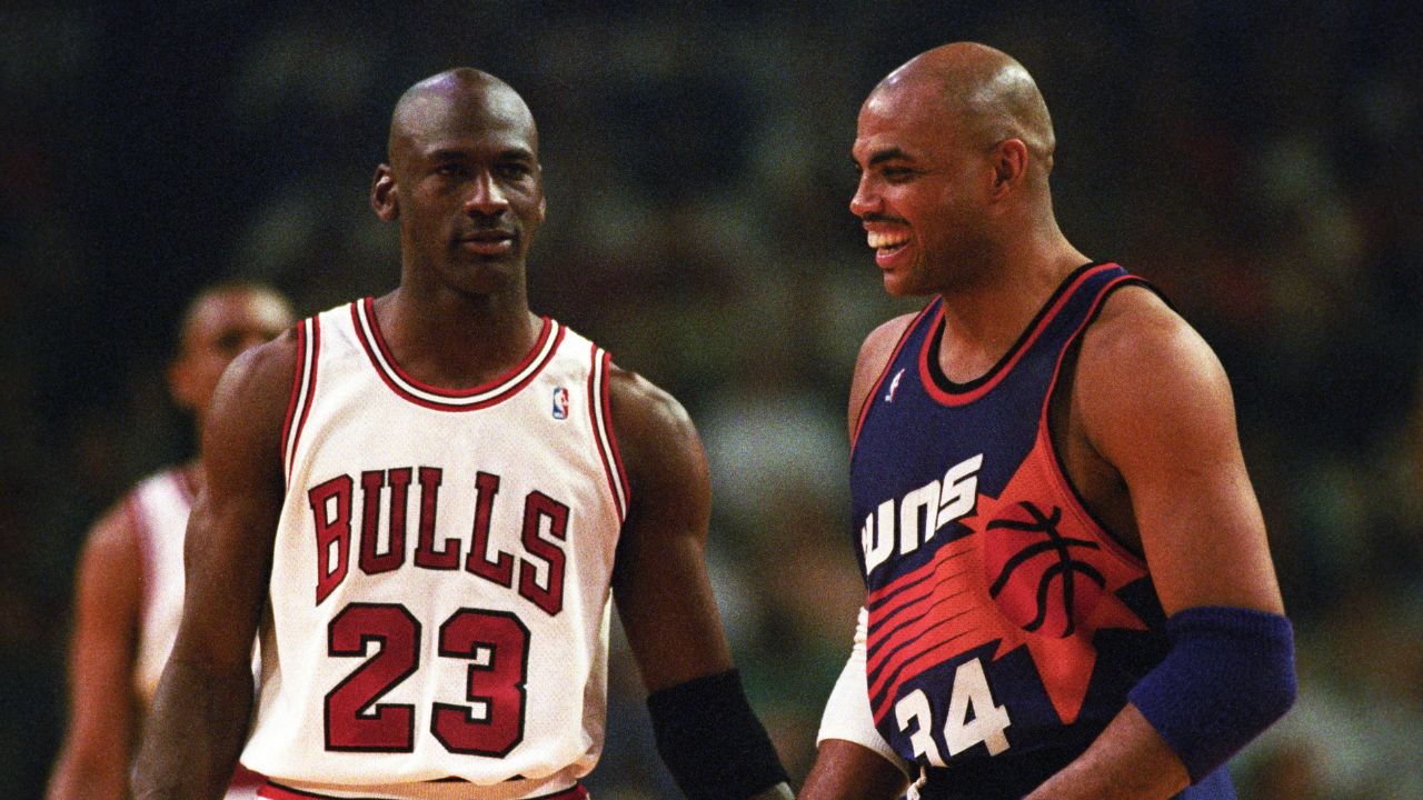 Bulls guard Michael Jordan and Suns forward Charles Barkley face off in the 1993 NBA Finals.