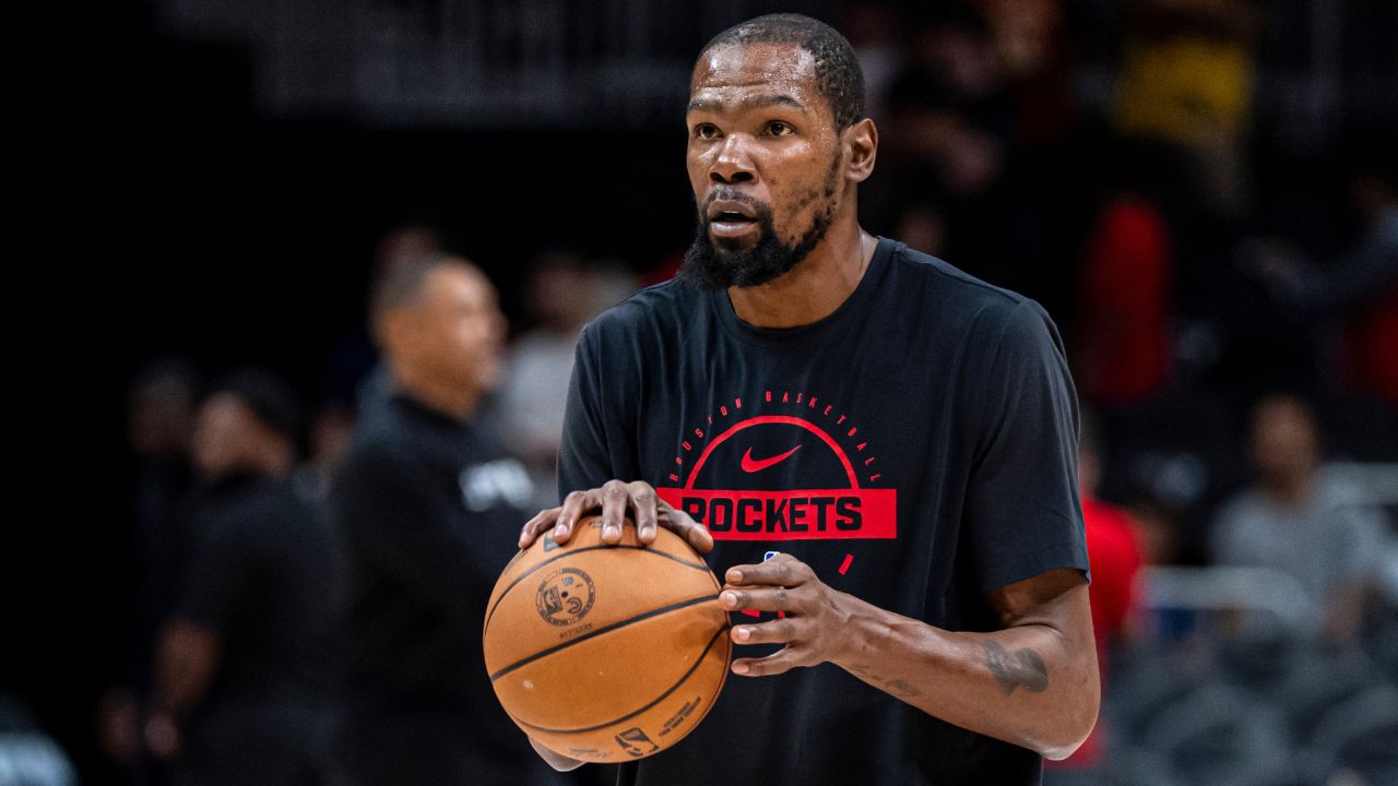 Houston Rockets forward Kevin Durant (7) warms up prior to the game against the Atlanta Hawks at State Farm Arena.