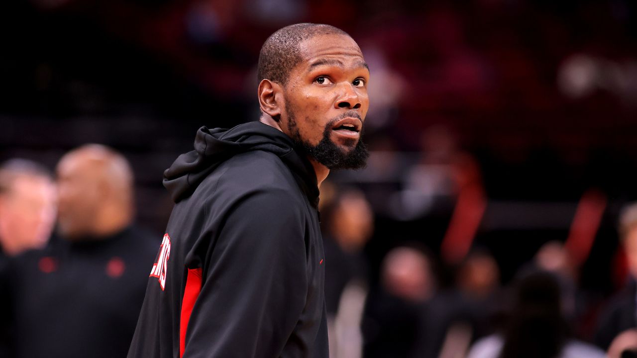 Houston Rockets forward Kevin Durant (7) warms up prior to the game against the Brooklyn Nets at Toyota Center.