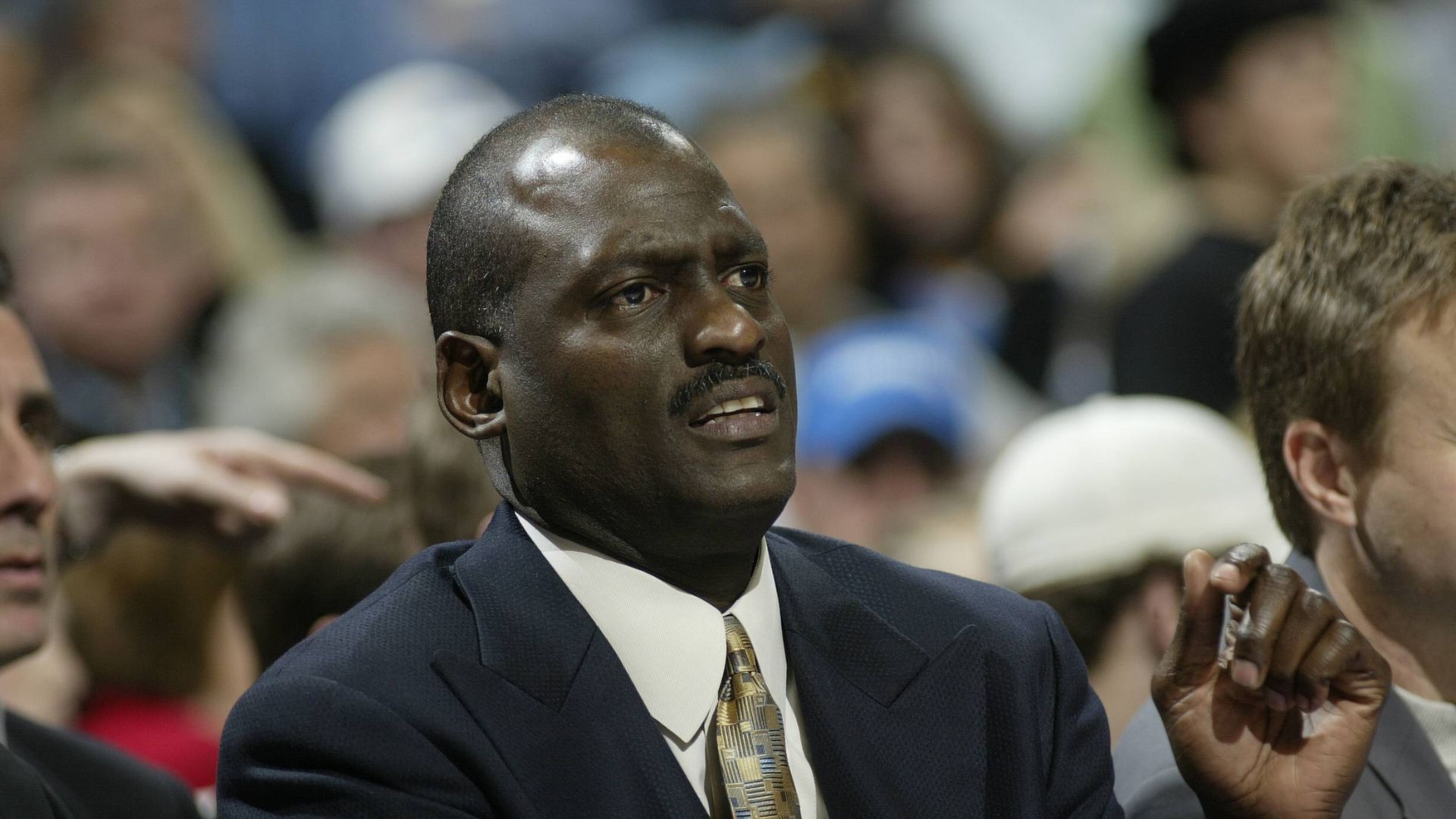 Trainer Michael Cooper (Denver Nuggets) - (Icon9460406) Basketball Herren NBA, 2004 2005 Einzelbild Basketball Herren NBA, 2004 2005