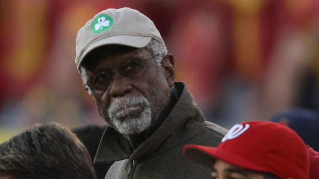 BILL RUSSELL NBA Basketball Herren USA Great) on the sideline of the USC, University of Southern California football game. The USC Trojans defeated the UCLA Bruins by the final score of 24-7 at the Los Angeles Memorial Coliseum. Basketball Great Attends College Football