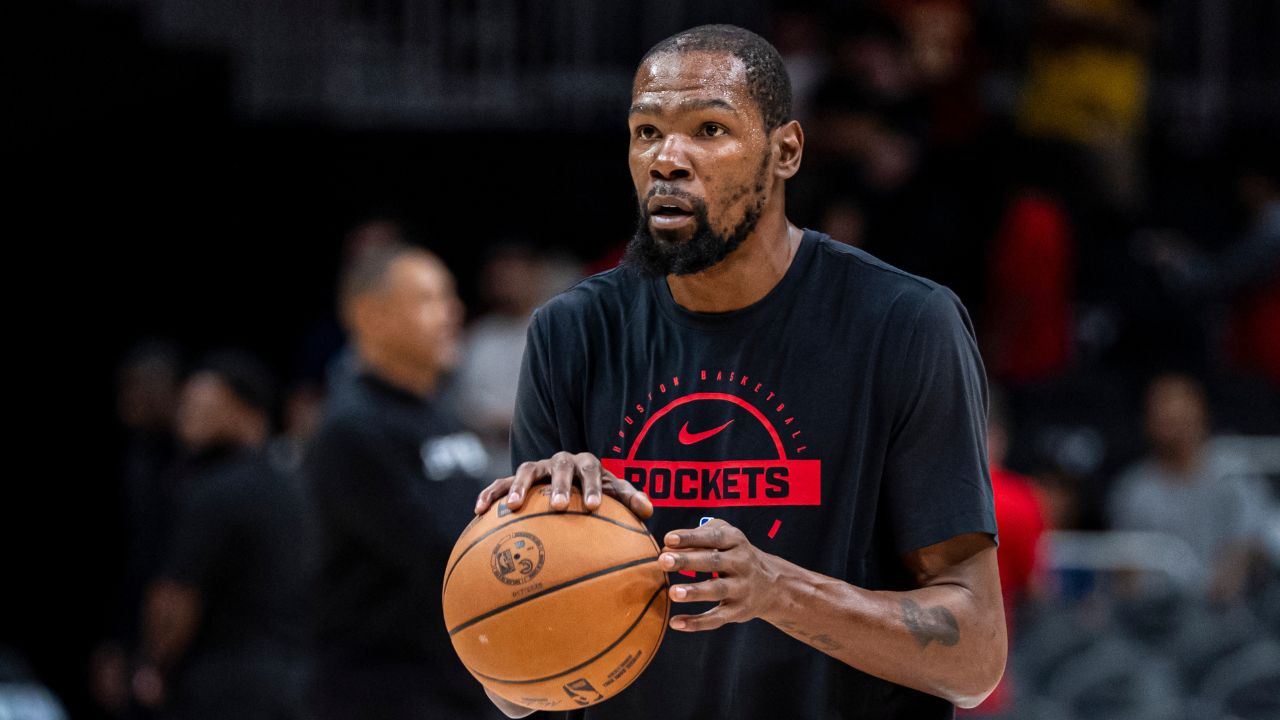 Houston Rockets forward Kevin Durant (7) warms up prior to the game against the Atlanta Hawks at State Farm Arena.