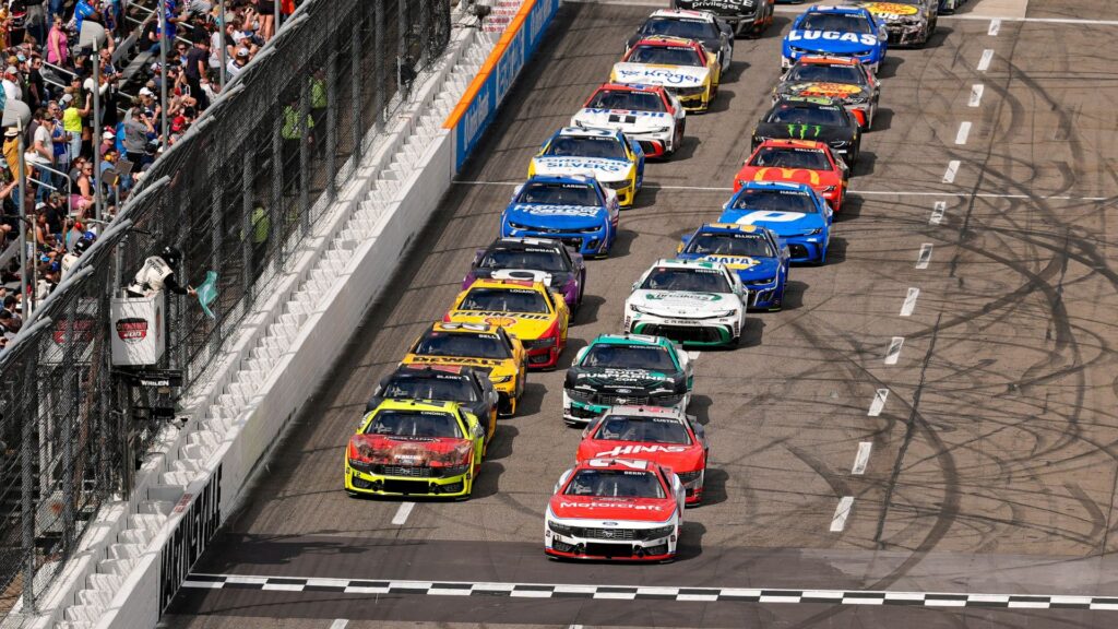 Mar 30, 2025; Martinsville, Virginia, USA; NASCAR Cup Series driver Josh Berry (21) leads the field on a restart during the Cook Out 400 at Martinsville Speedway