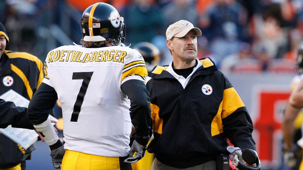 Pittsburgh Steelers quarterback Ben Roethlisberger with head coach Bill Cowher during the game against the Denver Broncos in the AFC Championship Game at Invesco Field at Mile High.