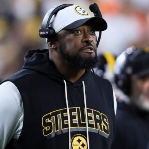 Pittsburgh Steelers head coach Mike Tomlin looks up at the video scoreboard during the second half against the Cincinnati Bengals at Paycor Stadium.