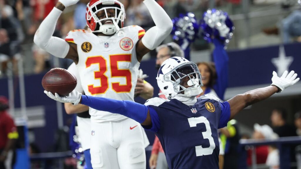 Dallas Cowboys wide receiver George Pickens (3) celebrates after catching a pass for a successful two-point conversion against Kansas City Chiefs cornerback Jaylen Watson (35) during the fourth quarter at AT&T Stadium.