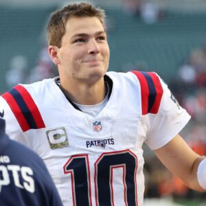 New England Patriots quarterback Drake Maye (10) reacts after defeating the Cincinnati Bengals at Paycor Stadium.
