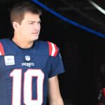 New England Patriots quarterback Drake Maye (10) enters the field prior to the first half against the Cleveland Browns at Gillette Stadium.