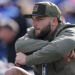 New York Giants running back Cam Skattebo (44) on the field before the game against the Green Bay Packers at MetLife Stadium.