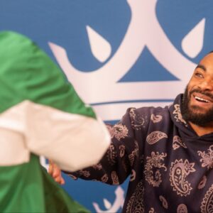 Brandon Graham of the Philadelphia Eagles meets and greets fans Saturday, February 01, 2025 in Langhorne, Pennsylvania. An estimated 1000 fans showed up to meet Eagles players before they headoffto the superbowl, where they will face the Kansas City Chiefs. (Photo by William Thomas Cain)