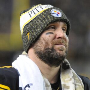 Pittsburgh Steelers quarterback Ben Roethlisberger (7) watches the fourth quarter against the New England Patriots at Heinz Field.