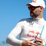 SHANE VAN GISBERGEN (88) of Auckland, New Zealand (NZL) gets ready to qualify for the Hollywood Casino 400