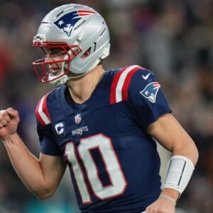 New England Patriots quarterback Drake Maye (10) reacts against the Miami Dolphins during the second half at Gillette Stadium.