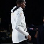 October 16, 2018; Oakland, CA, USA; Golden State Warriors forward Kevin Durant (35) receives his ring from co-owner Peter Guber