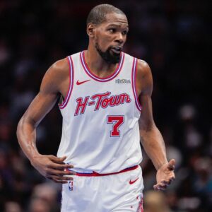 Houston Rockets forward Kevin Durant (7) during the second quarter against the Charlotte Hornets at Spectrum Center.