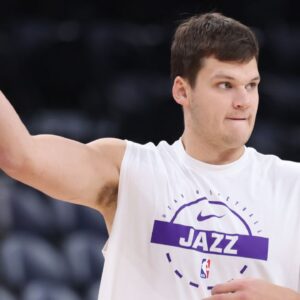 Utah Jazz center Walker Kessler (24) warms up before the game against the Phoenix Suns at Delta Center.