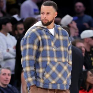 Golden State Warriors guard Stephen Curry (30) stands on the court during a time out during the fourth quarter against the New York Knicks at Madison Square Garden