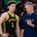 Golden State Warriors head coach Steve Kerr talks to guard Brandin Podziemski (2) during the second half of the game against the LA Clippers at Chase Center