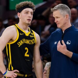 Golden State Warriors head coach Steve Kerr talks to guard Brandin Podziemski (2) during the second half of the game against the LA Clippers at Chase Center