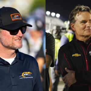 Dale Earnhardt Jr. (L) and Jeff Gordon (R)